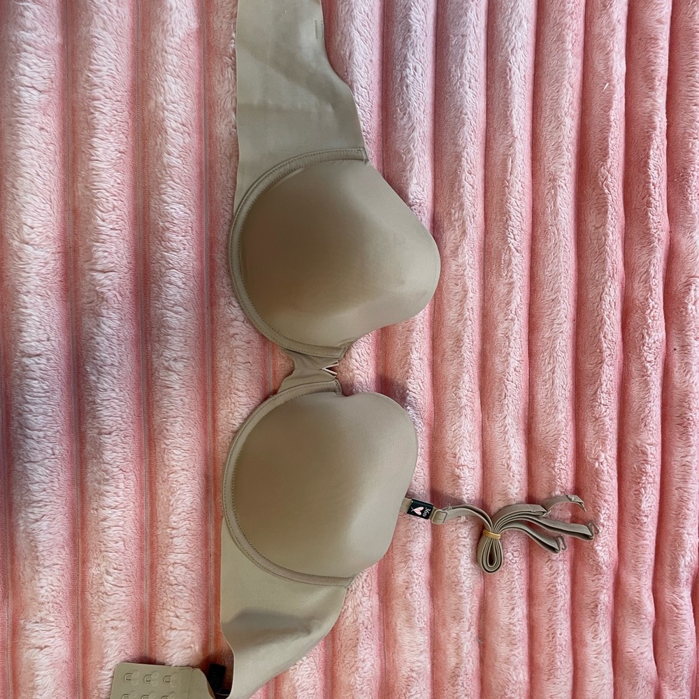 Victoria's Secret Beige Bra strapless